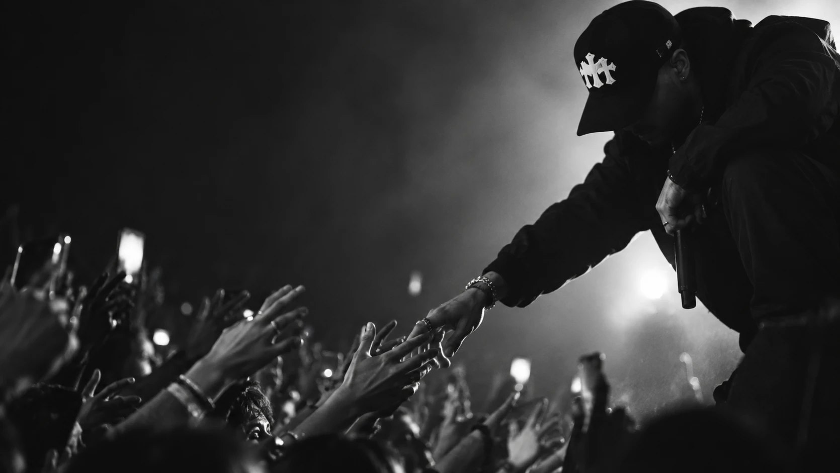 Artist reaching out to fans